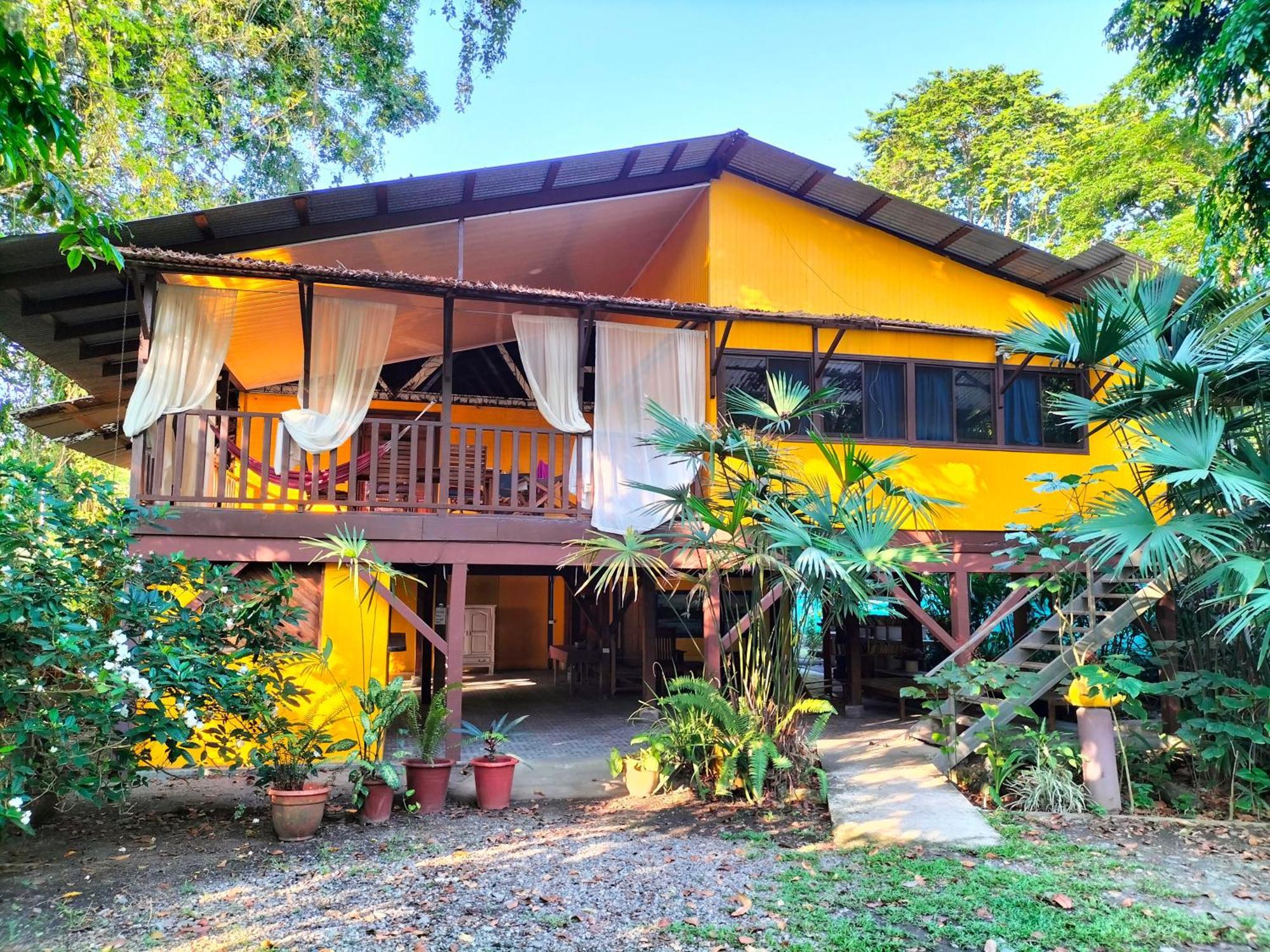 Cabinas Coconut Grove Puerto Viejo de Talamanca Exterior photo